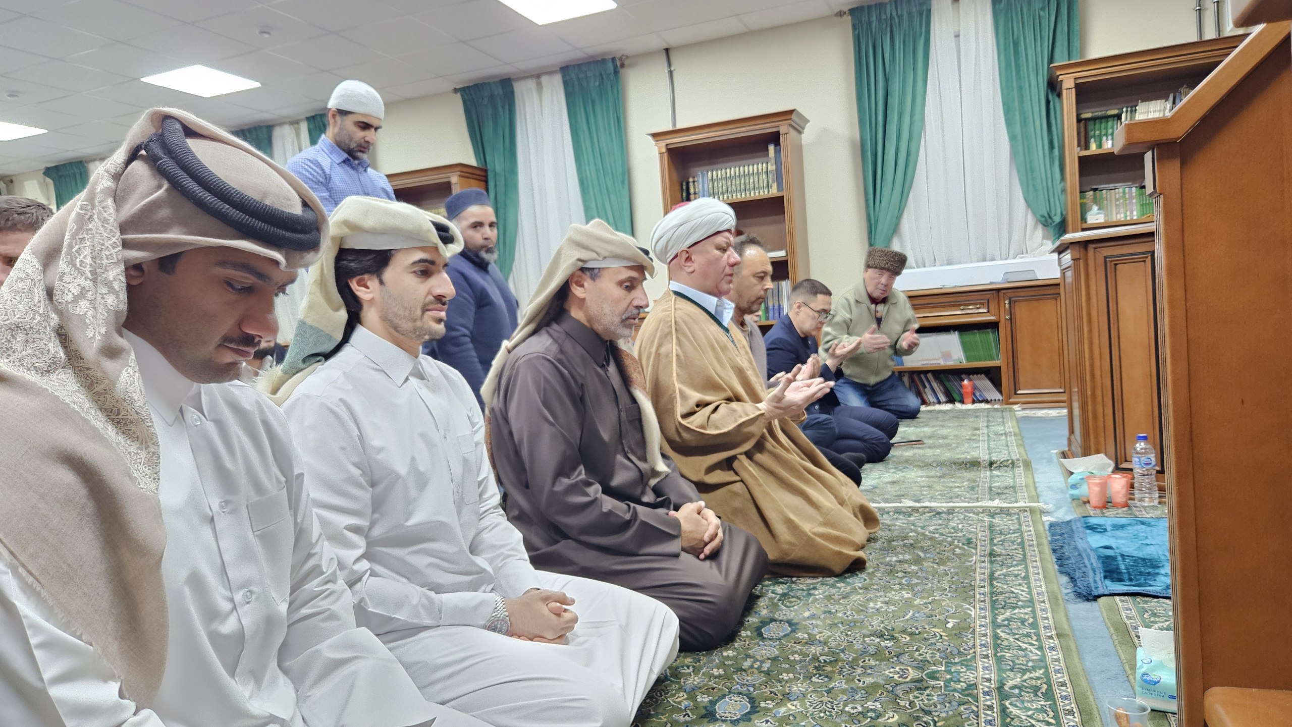 أقامت مفتية موسكو (الإدارة الدينية لمسلمي موسكو) مأدبة إفطار بحضور سفير دولة قطر فوق العادة و المفوض لدى روسيا الإتحادية