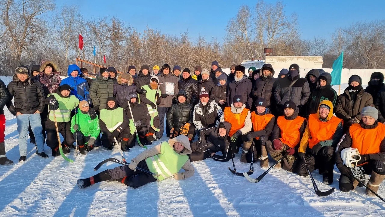 в Ленинск-Кузнецке состоялся турнир по хоккею в валенках среди мечетей Кемеровской области