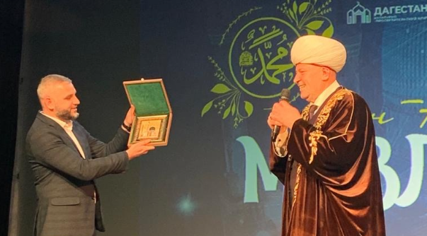 Муфтий Равиль хазрат Панчеев  поблагодарил петербуржцев за развития ислама в регионе