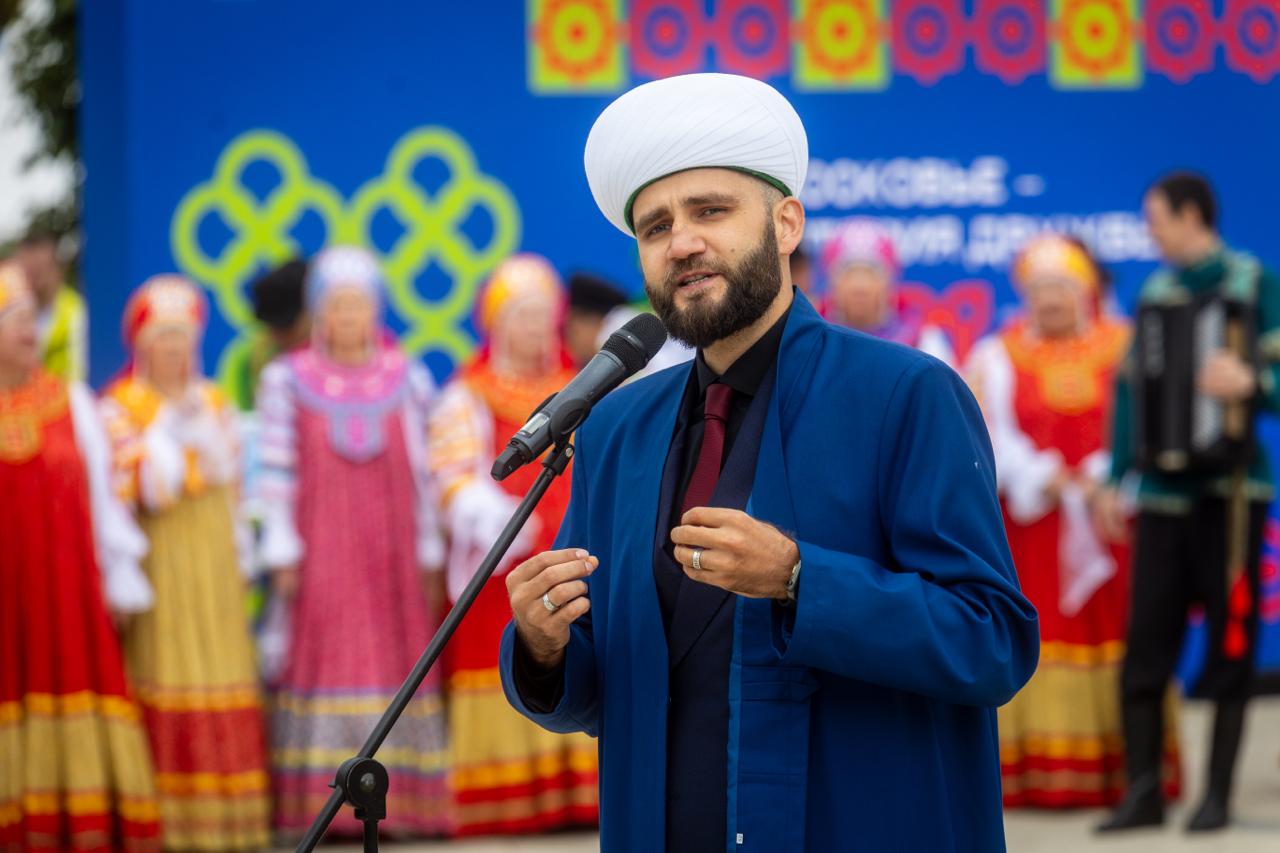 Глава ДСМР поздравил  муфтия Московской области с Днем рождения