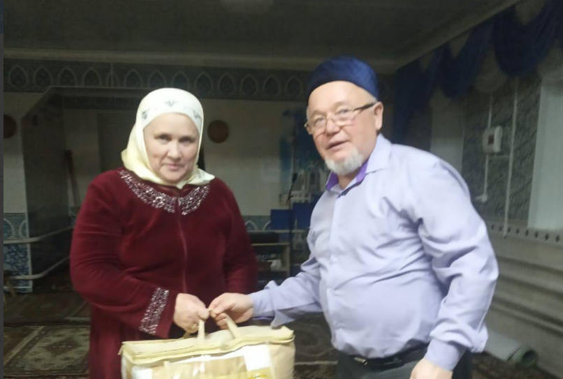 В знак признательности: в Чувашской мечети отметили вклад учительницы