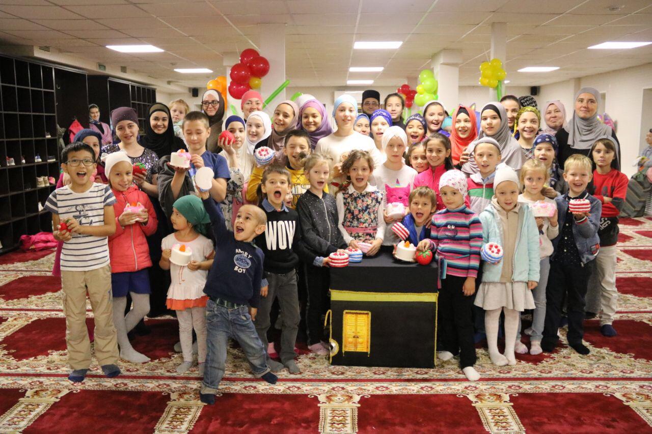 مسلمو موسكو يقضون العطلة لا تنسى للأطفال