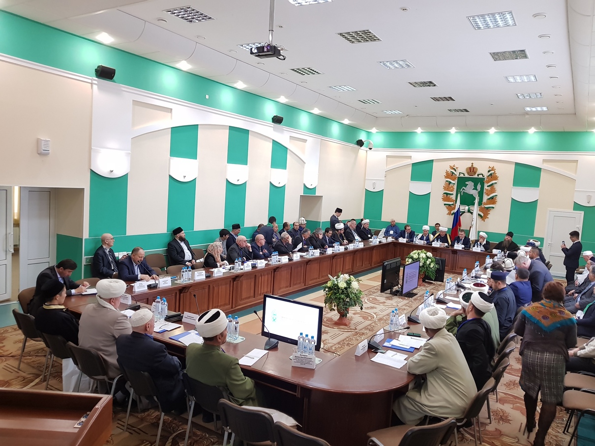 Delegation from Spiritual Assembly of Muslims of Russia took part in Inter-Regional Conference in Tomsk