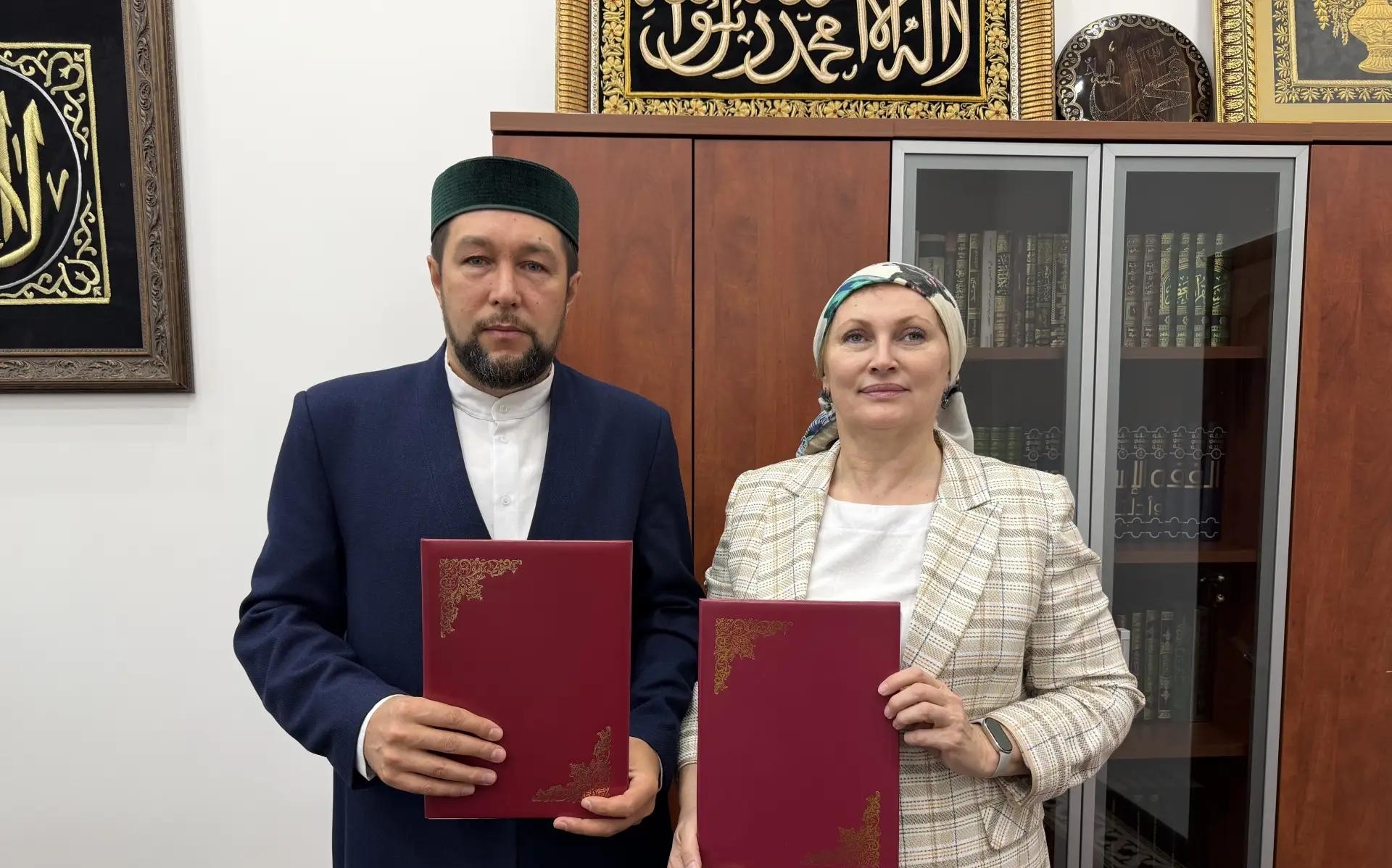 ДУМ Кузбасса и Российское общество «Знание» подписали соглашение о сотрудничестве