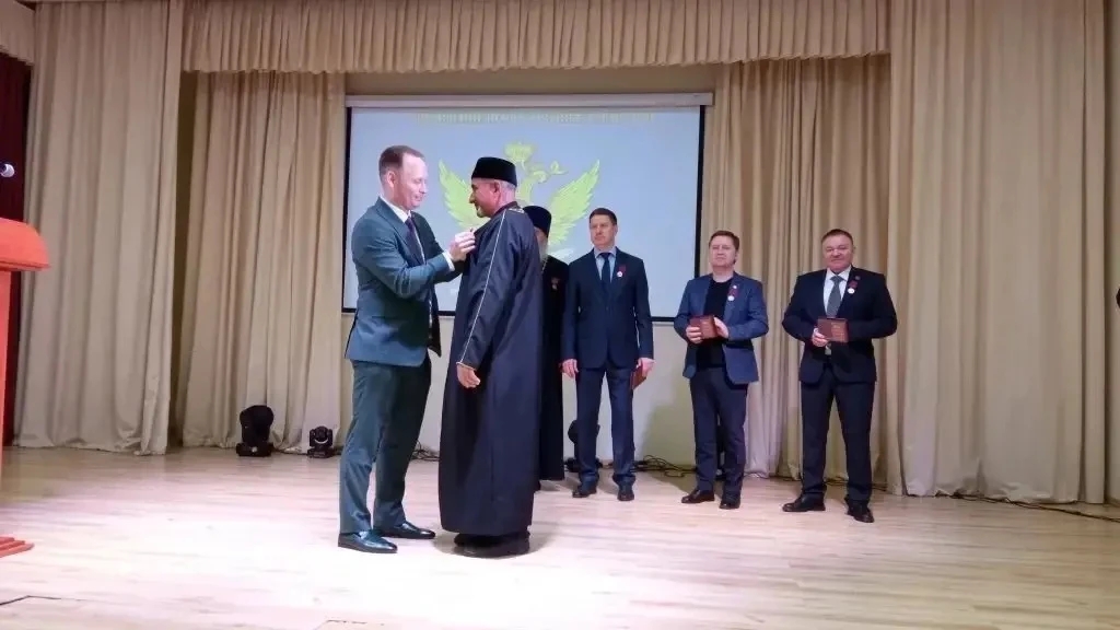 За духовную поддержку осужденных имаму-хатыбу из Чувашии вручили медаль
