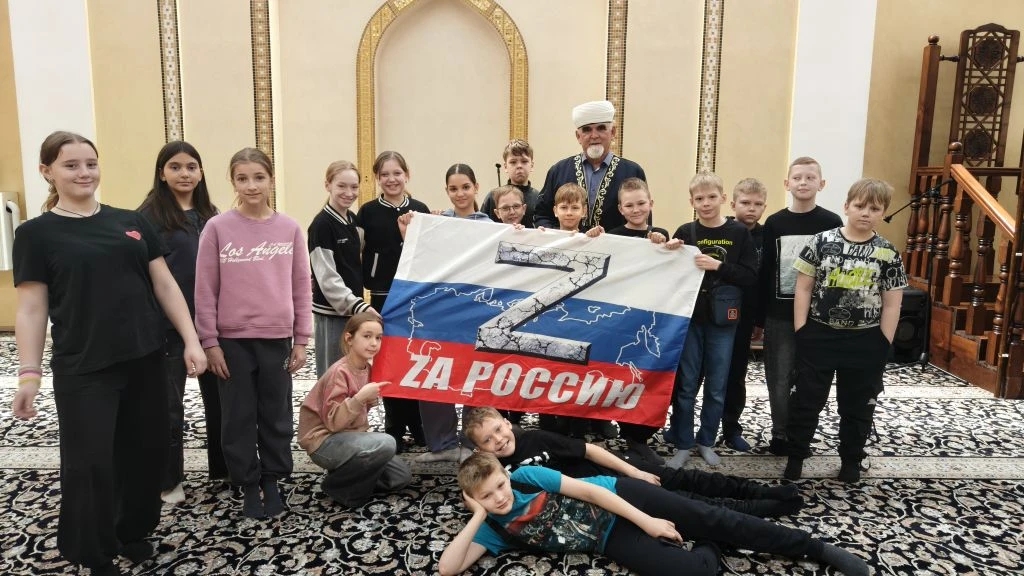 В мечети школьники на практике закрепили знания «Основ религиозных культур и светской этики»