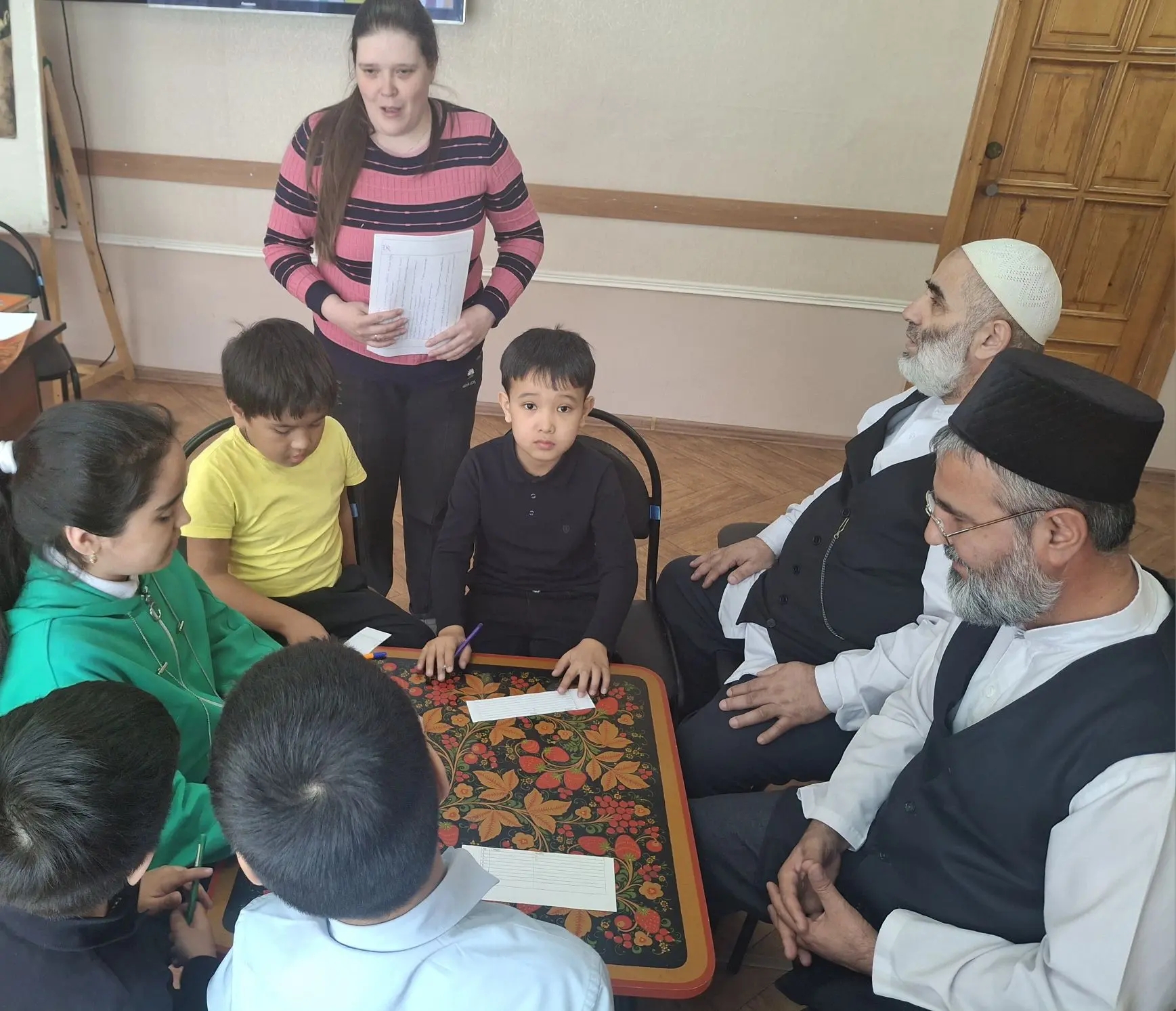 «…И относись к людям так, как ты хотел бы, чтобы относились к тебе»