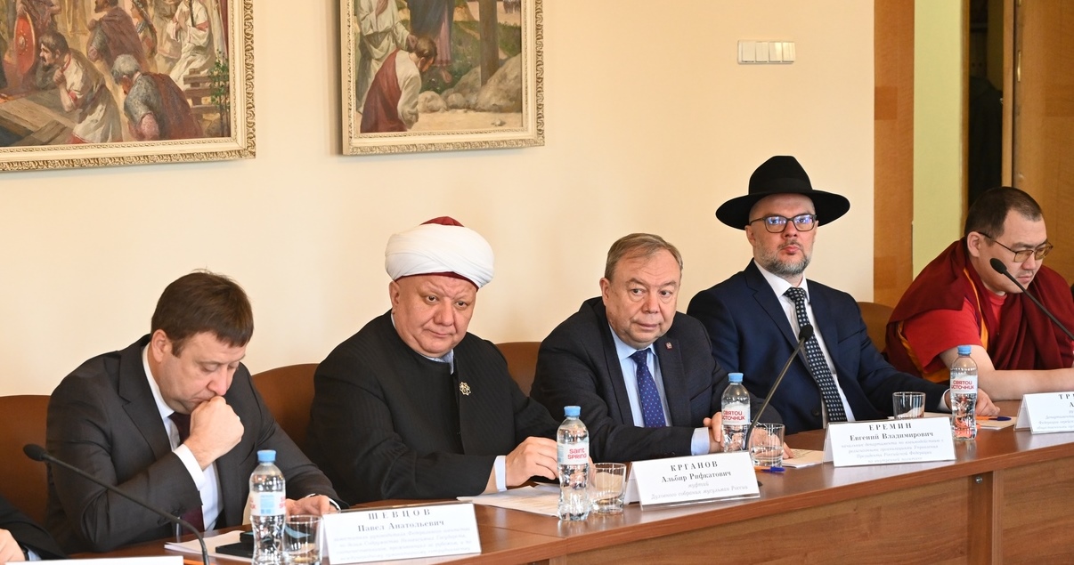 Важная тема- развитие международного сотрудничества в религиозной сфере