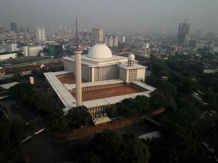 Ифтар дружбы: в Индонезии Духовное собрание мусульман России объединило тысячи верующих 
