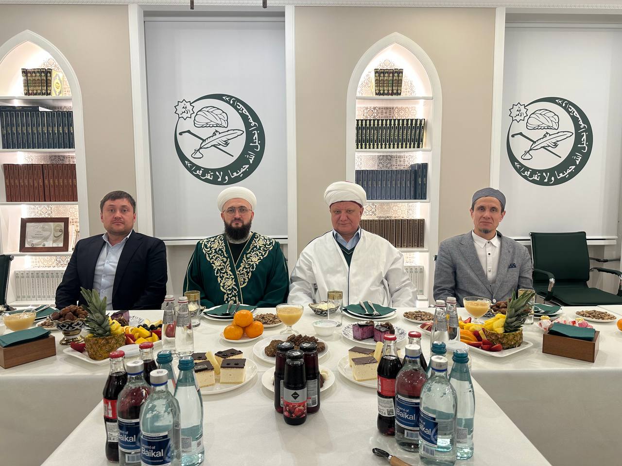 Муфтий ДСМР и муфтий Татарстана провели совместный ифтар