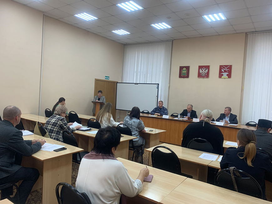 В администрации города Кузнецка прошло заседание Совета по вопросам гармонизации межэтнических и межконфессиональных отношений