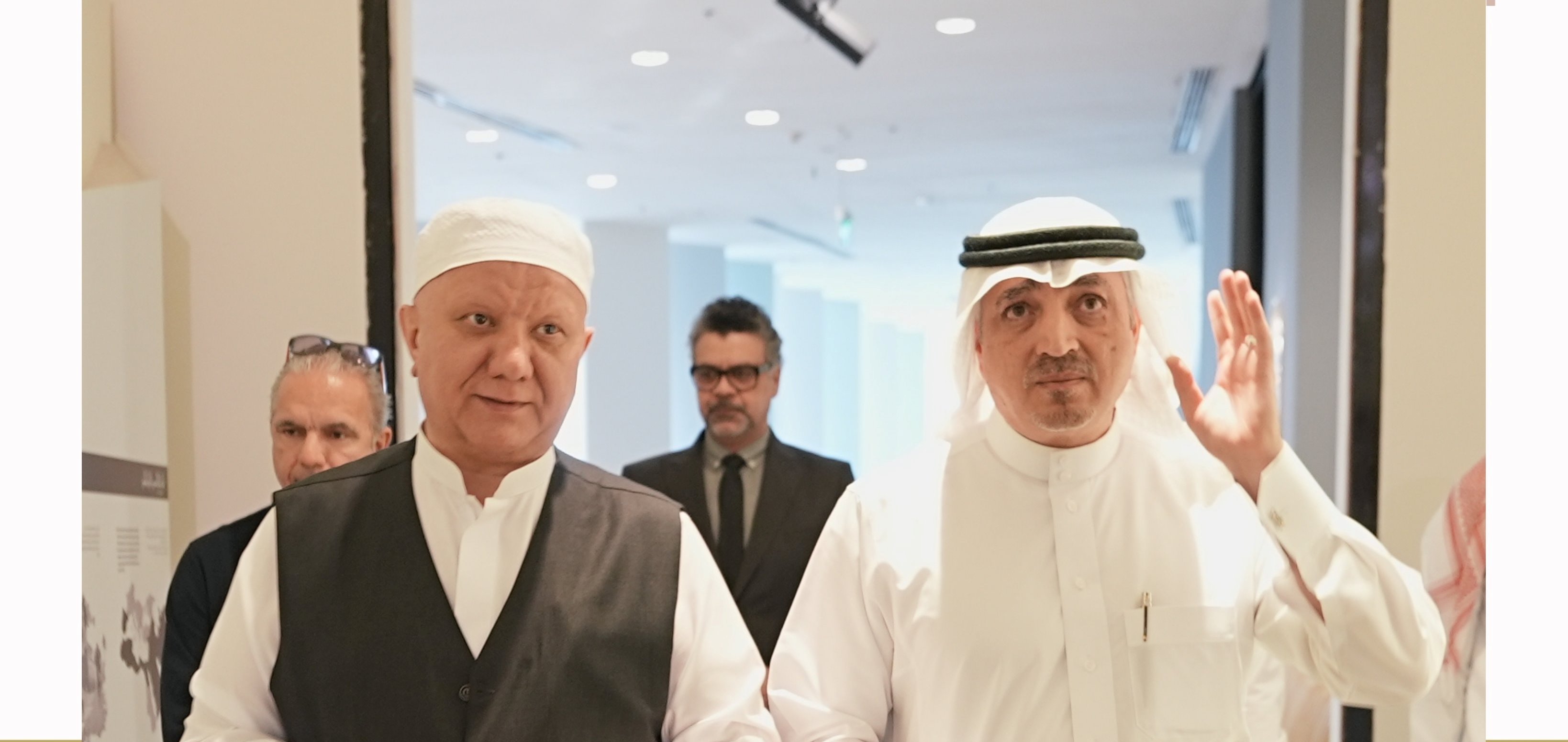 اطّلع مفتي موسكو على المجموعات الفريدة للفن الإسلامي