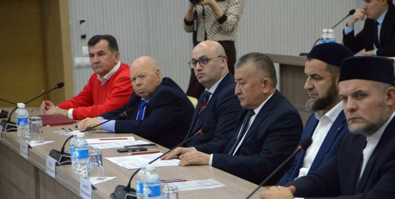 Межнациональный и межрелигиозный диалог – основа стабильности и развития общества