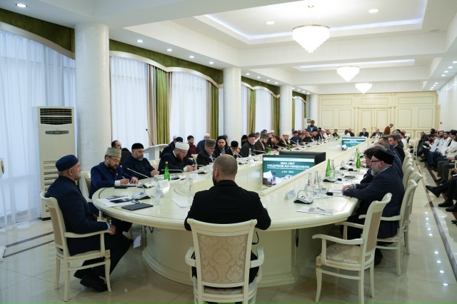 В Дагестане представители ДСМР приняли участие в форуме, посвященном 950-летию Медресе «ан-Низамия»