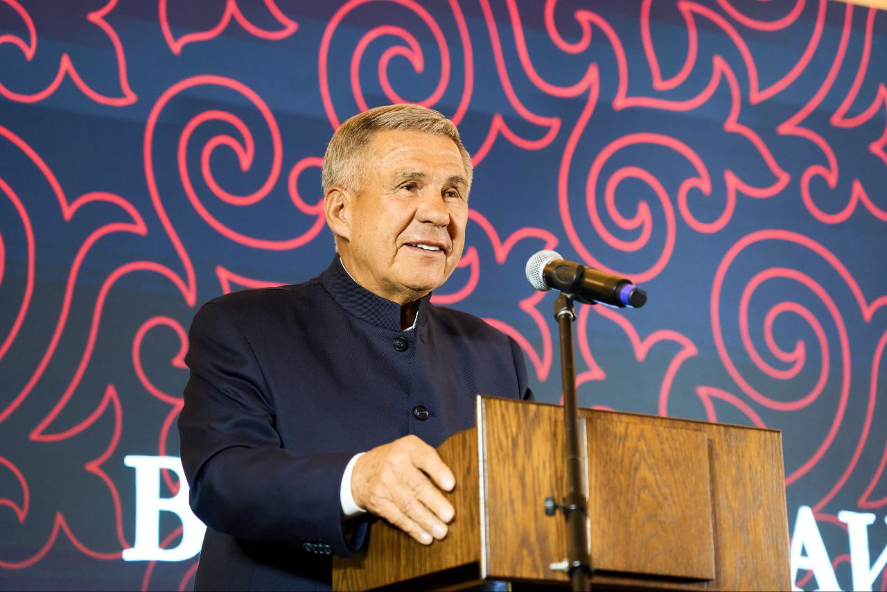 В Москве Рустам Минниханов встретился с «Землячеством Татарстана»