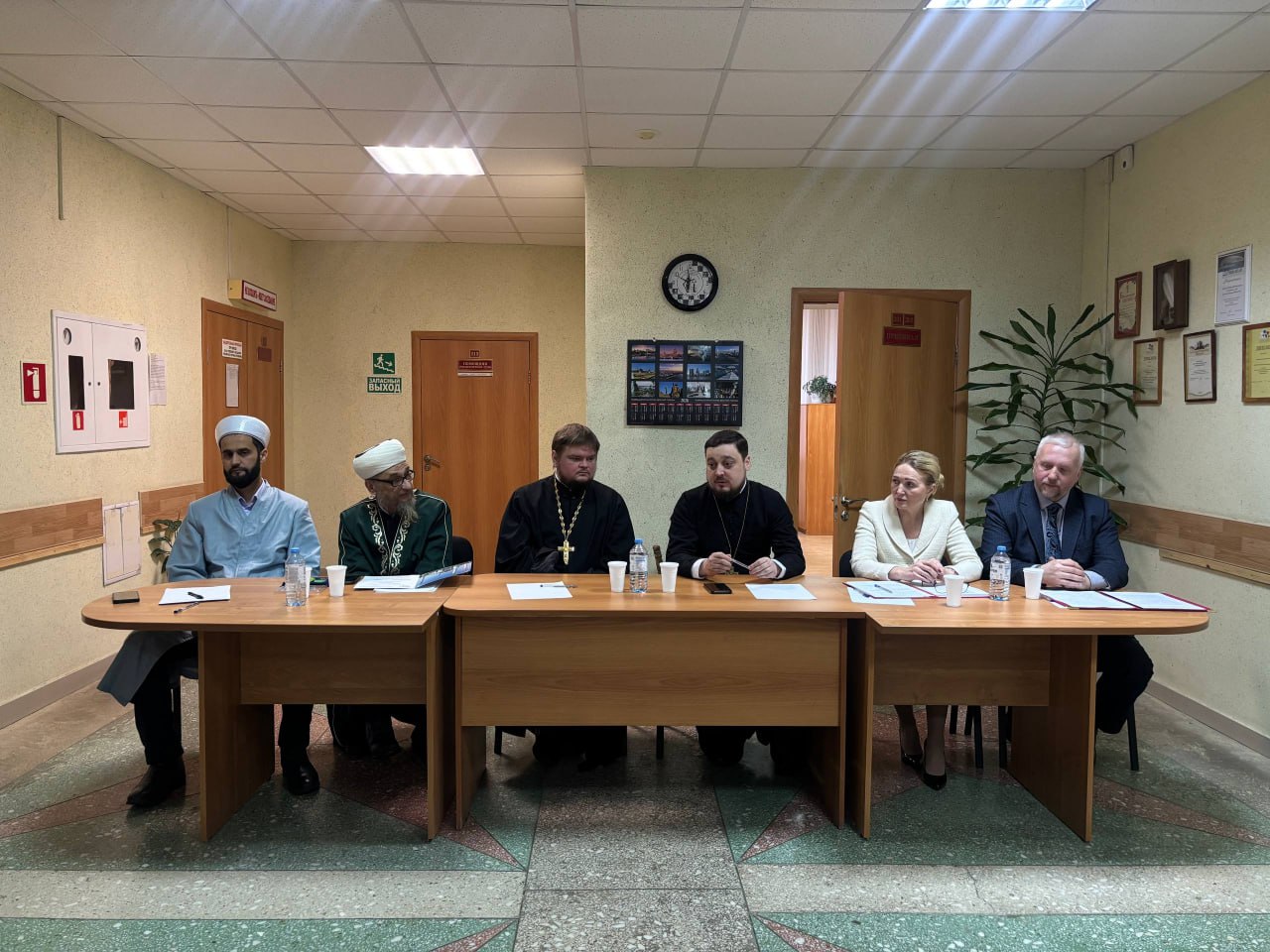 В Берёзовском городском суде состоялся круглый стол, посвящённый Году единства народов России