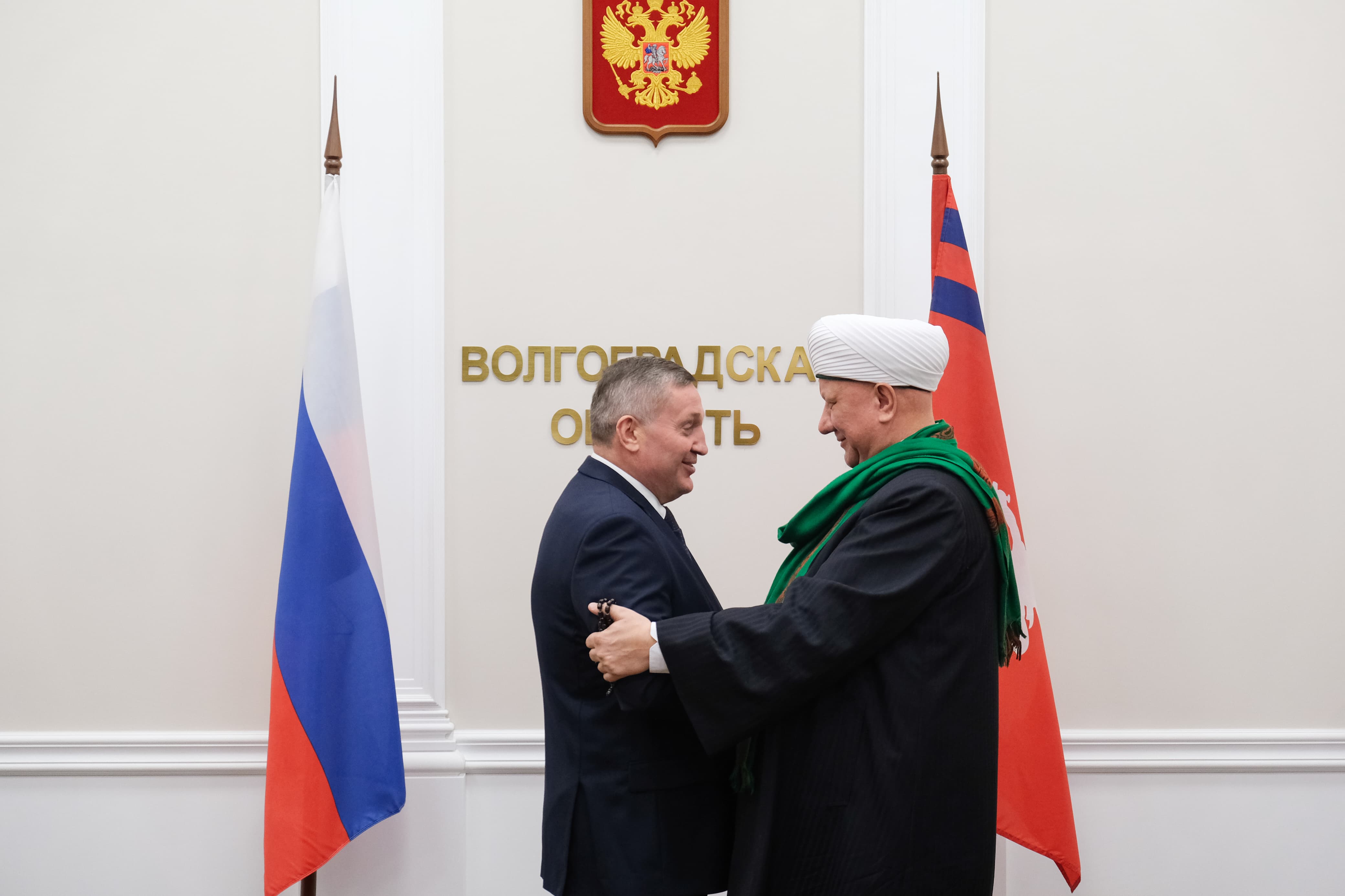 Глава ДСМР, муфтий Альбир хазрат Крганов встретился с губернатором Волгоградской области Андреем Бочаровом