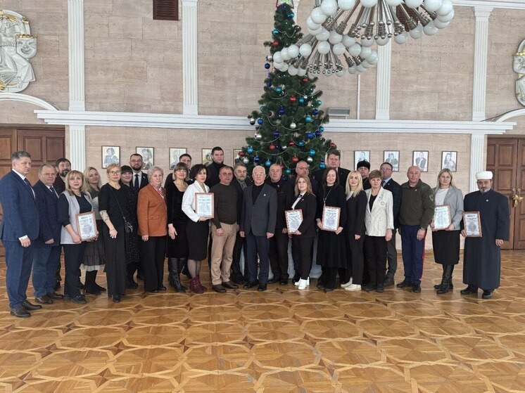 Муфтию ЛНР вручили благодарственное письмо от региональной общественной палаты