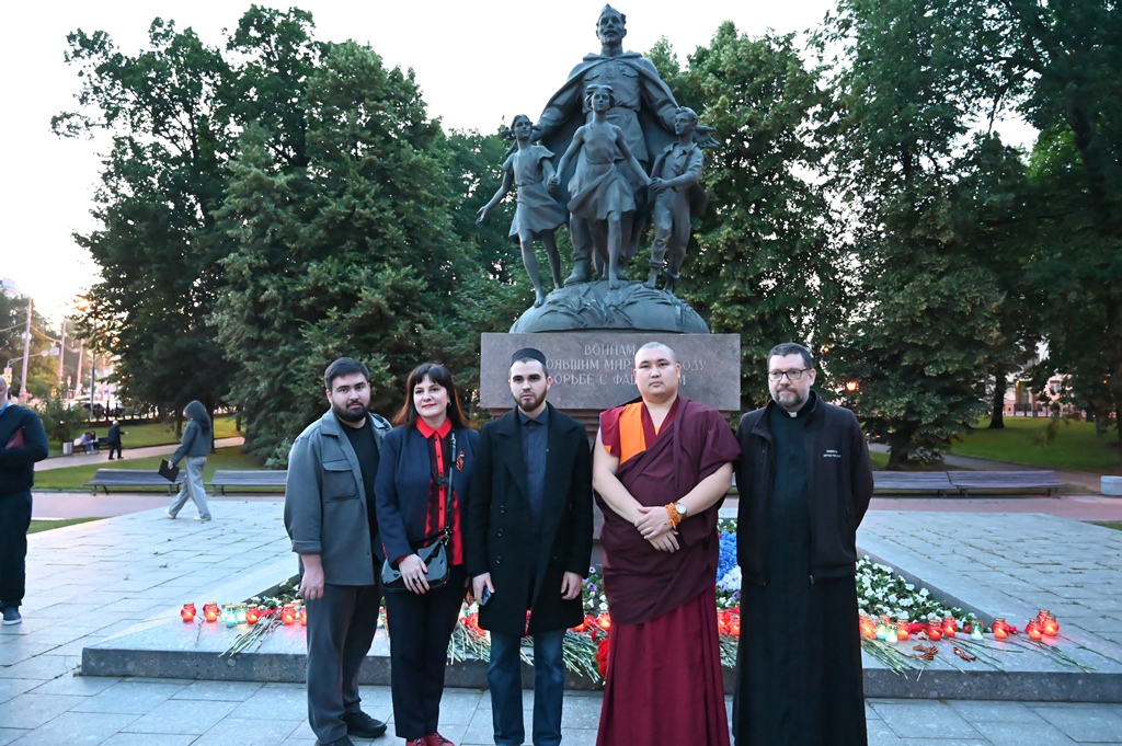 «Свечи памяти»