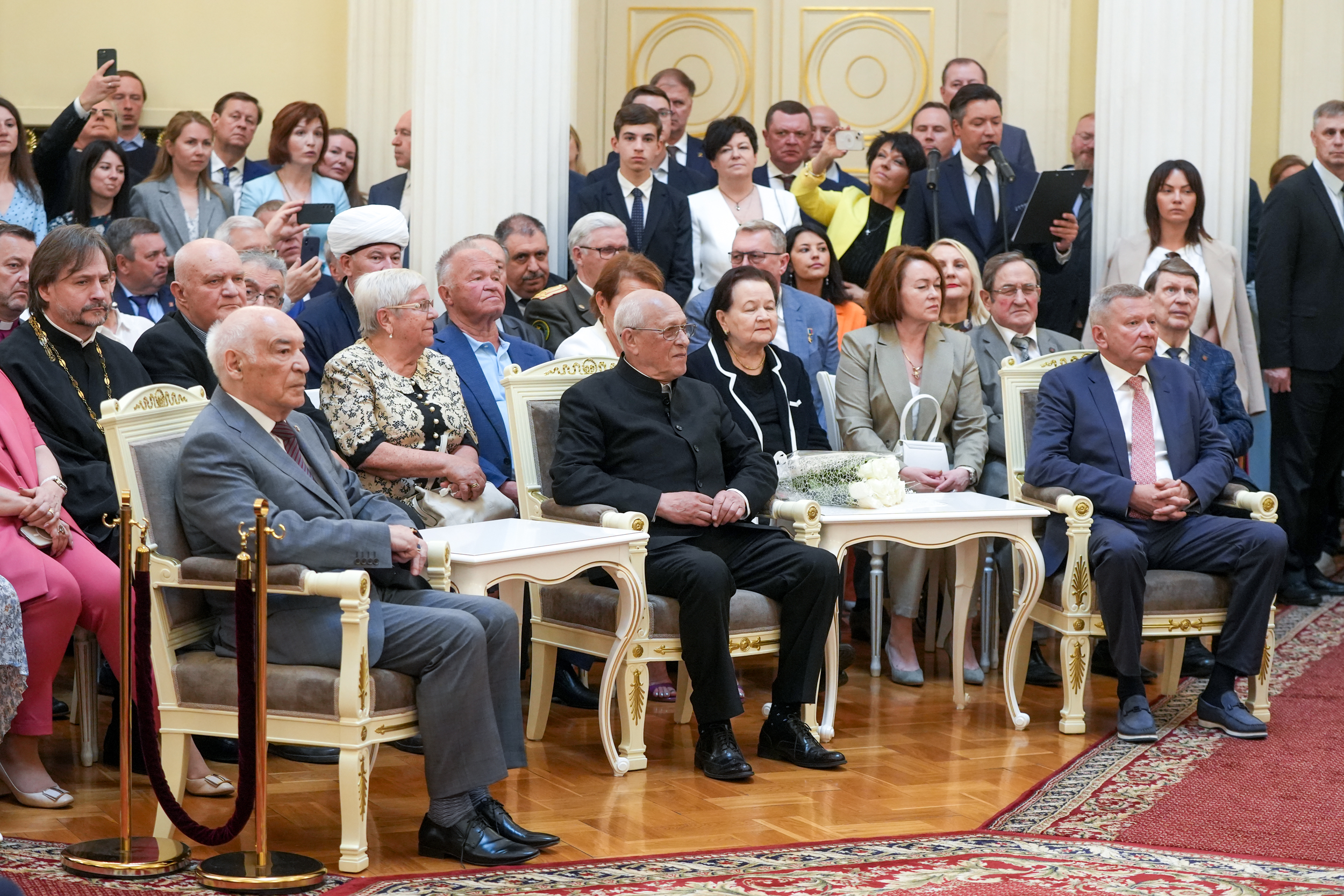 Межконфессиональный Санкт-Петербург. Многовековая история