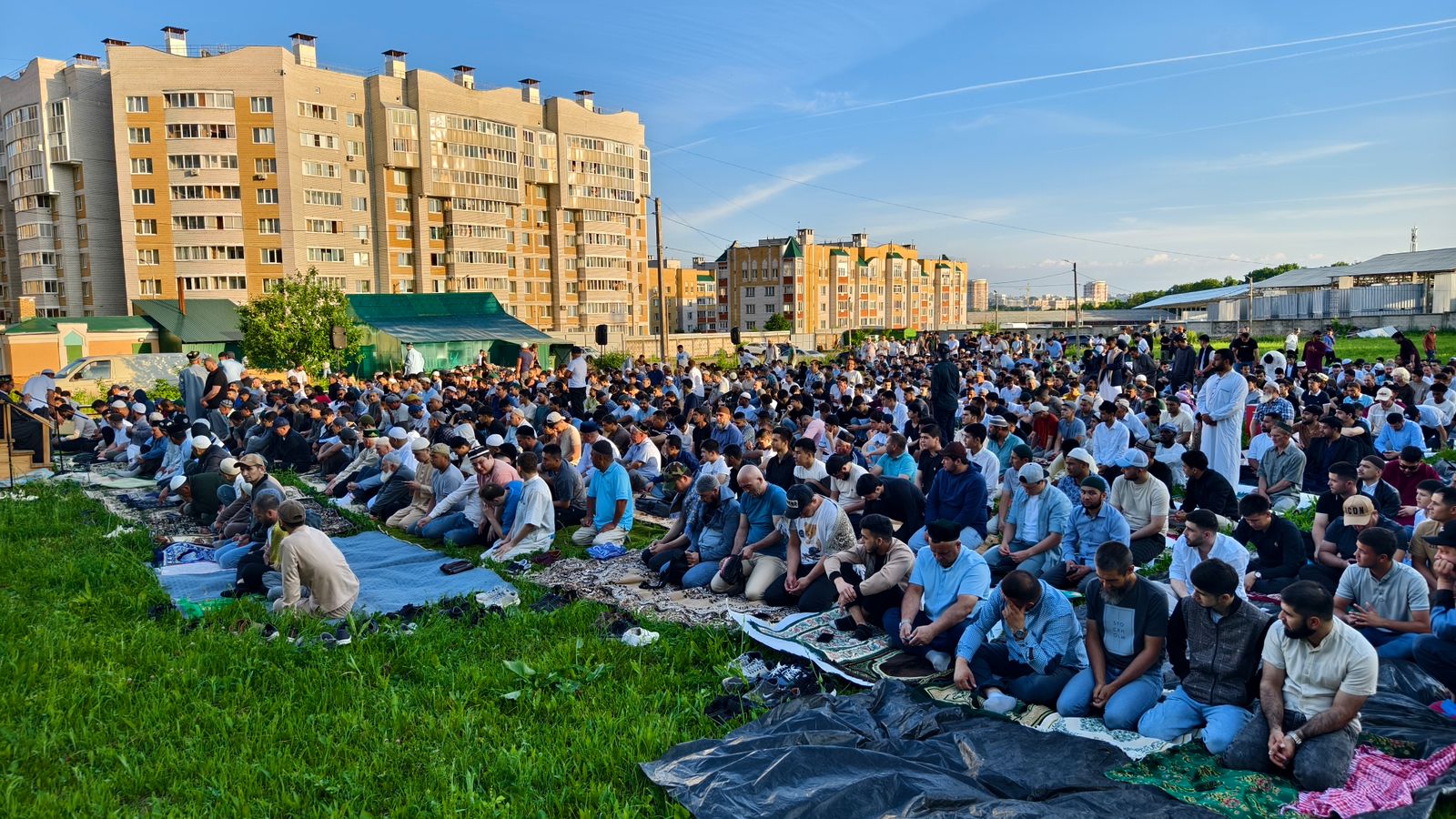 В мечетях и приходах Чувашии прошли праздничные намазы в честь Курбан-байрама