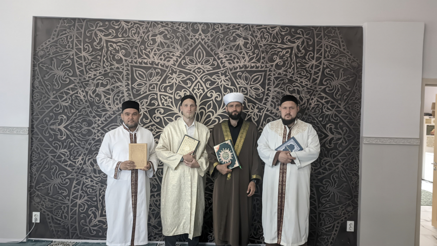 Муфтий Московской области провел пятничную молитву в Челябинске 