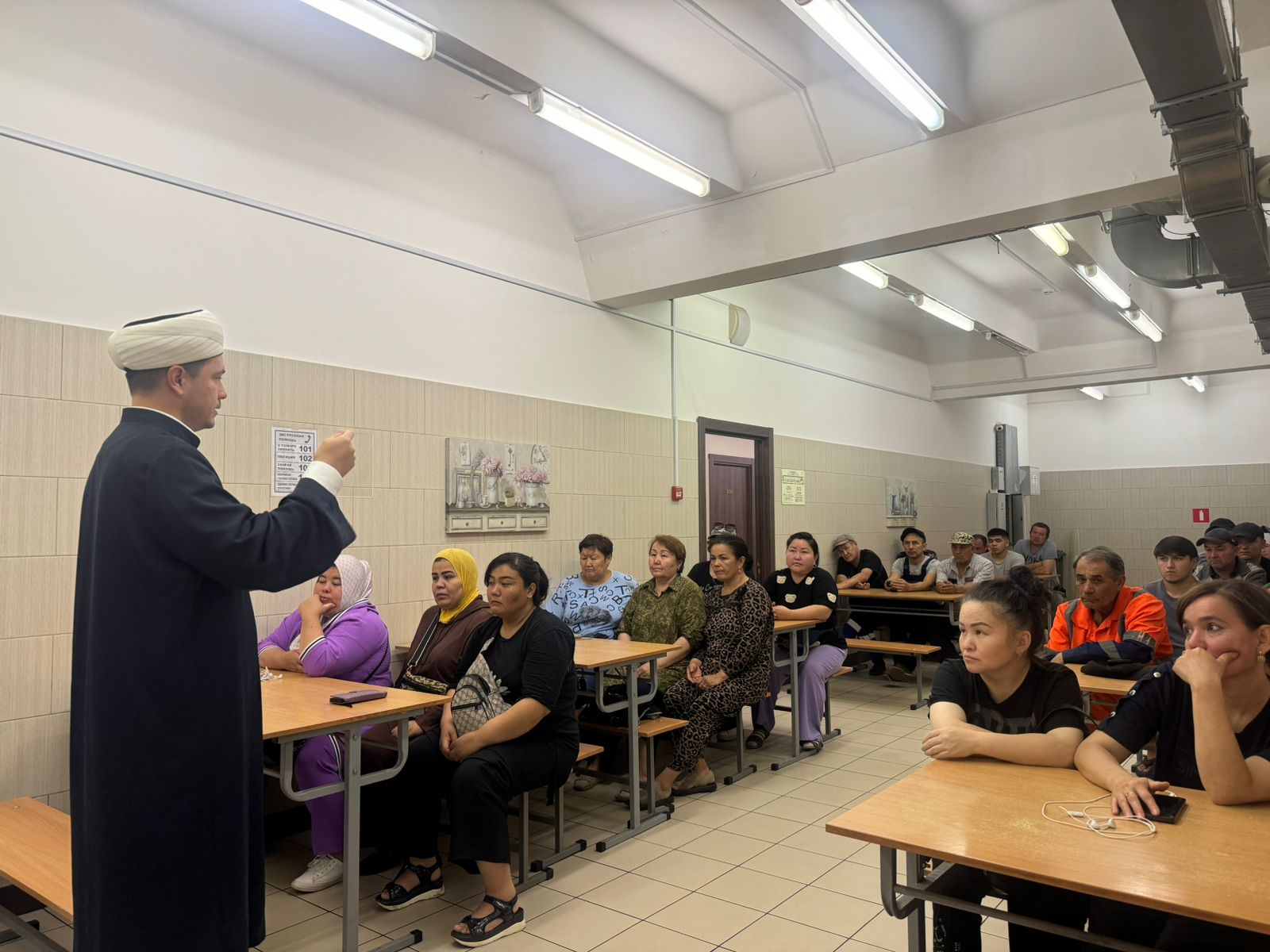 Системная работа с трудовыми мигрантами