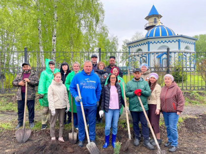 В честь 80-летия Великой Победы мечети «Мухаррам» была заложена Аллея Героев