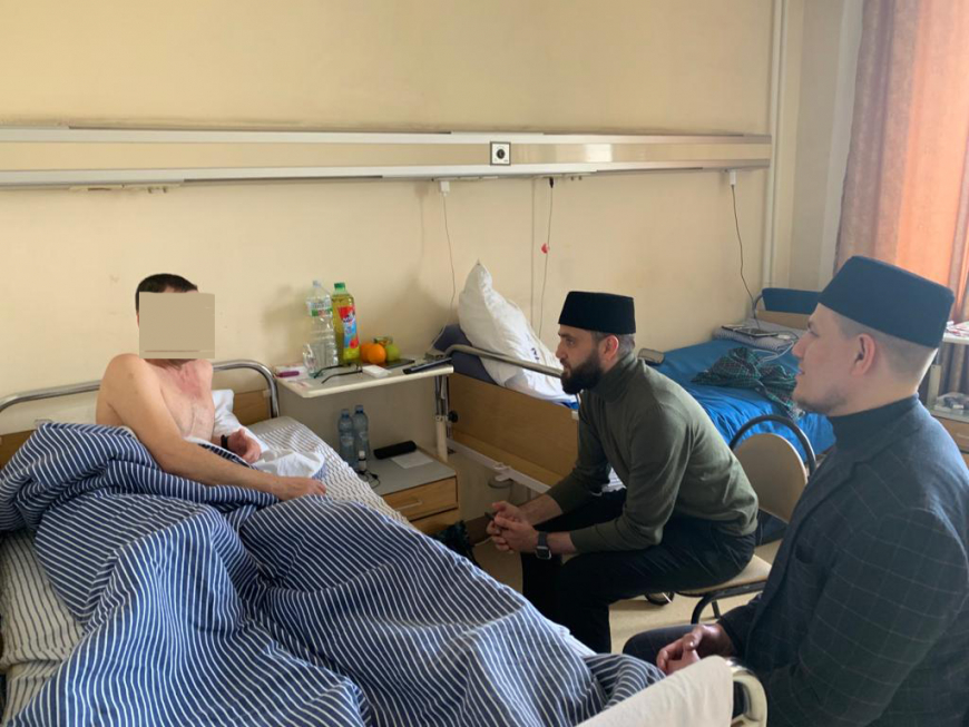 Представители ДСМР в очередной раз навестили в госпитале защитников Отечества