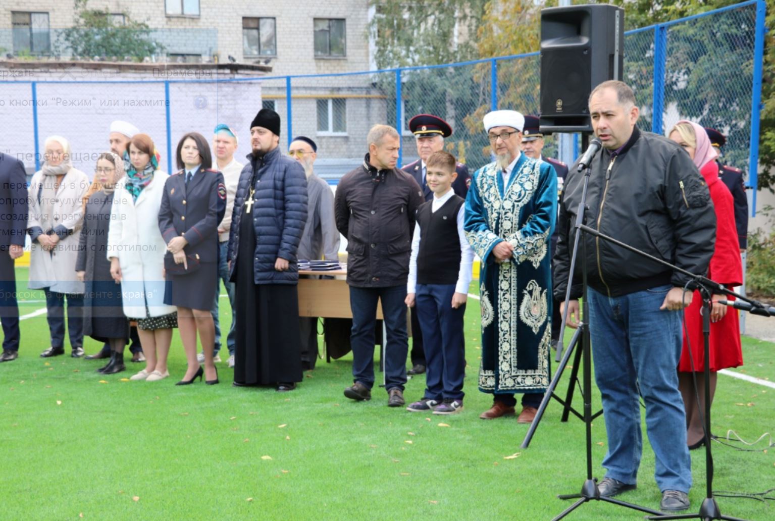 Мусульмане Екатеринбурга вместе с жителями города почтили память жертв терактов