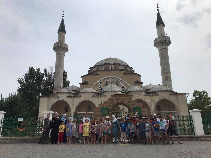 В Крыму «Знатоки Ислама» совершили экскурсию по древнему Кезлеву