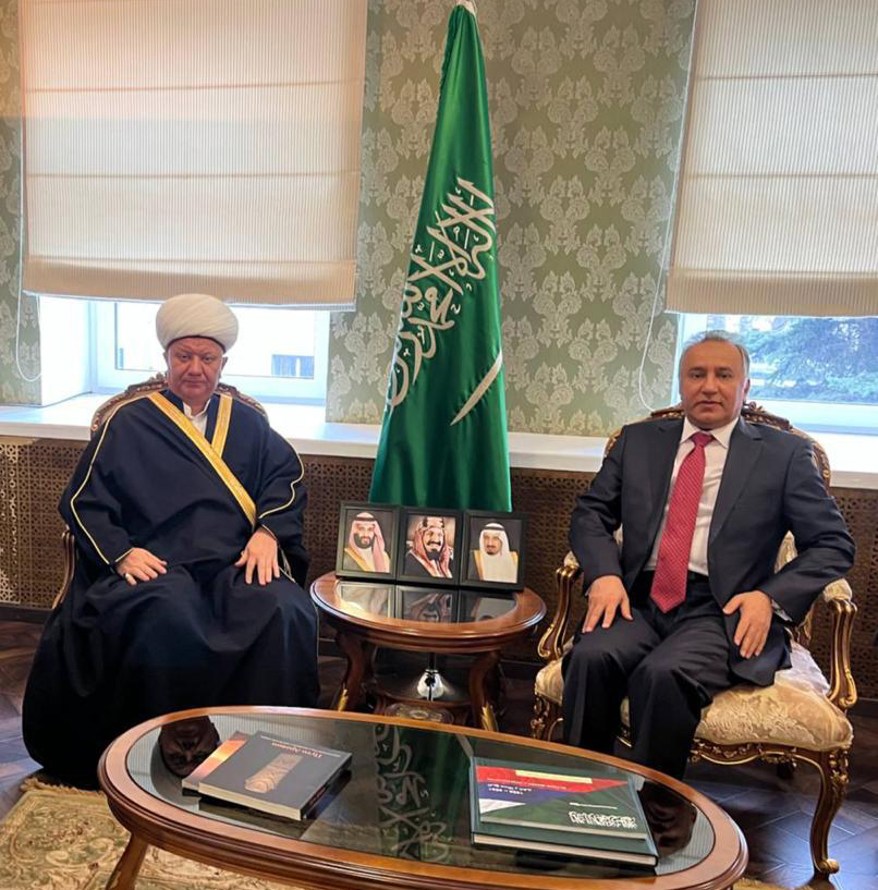 التقى رئيس الجمعية الدينية لمسلمي روسيا مع السفير فوق العادة والمفوض من للمملكة العربية السعودية لدى روسيا وبيلاروسيا