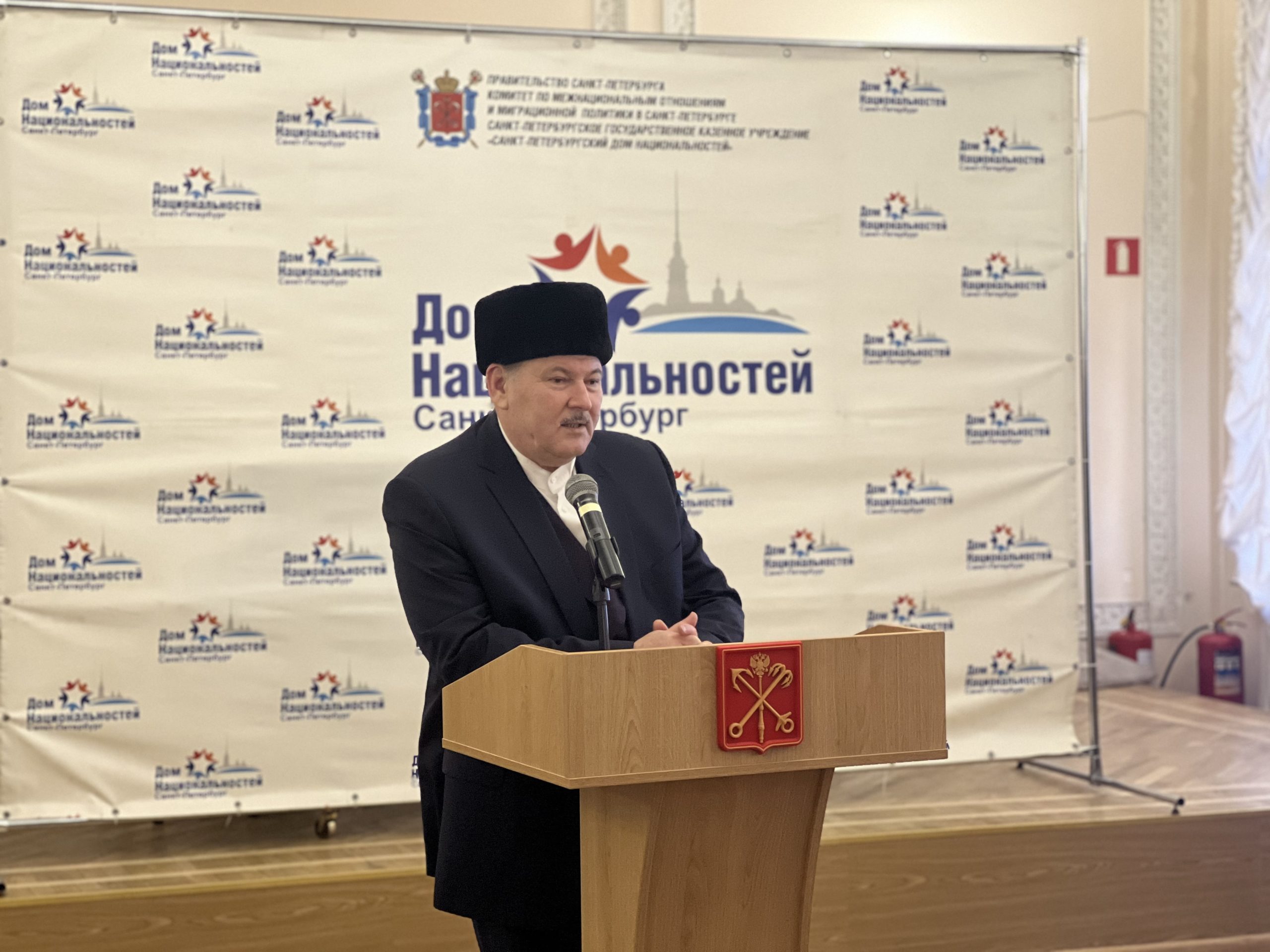 При поддержке ДУМ Санкт-Петербурга прошел вечер таджикской поэзии