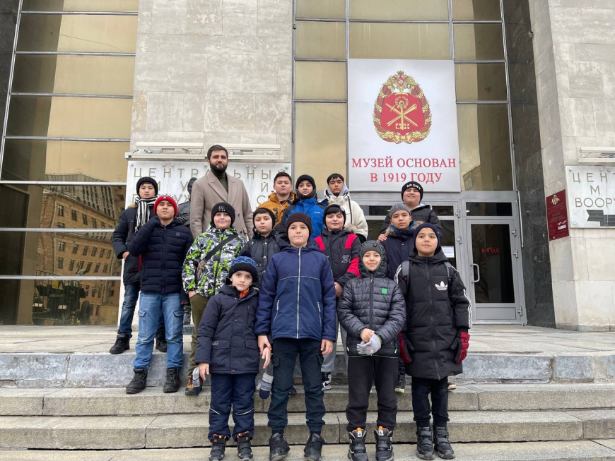 Юным мусульманам рассказали о подвигах российских воинов