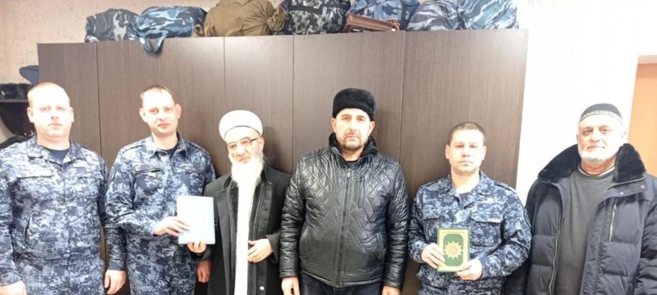 Имамы Урала посетили три колонии Нижнего Тагила