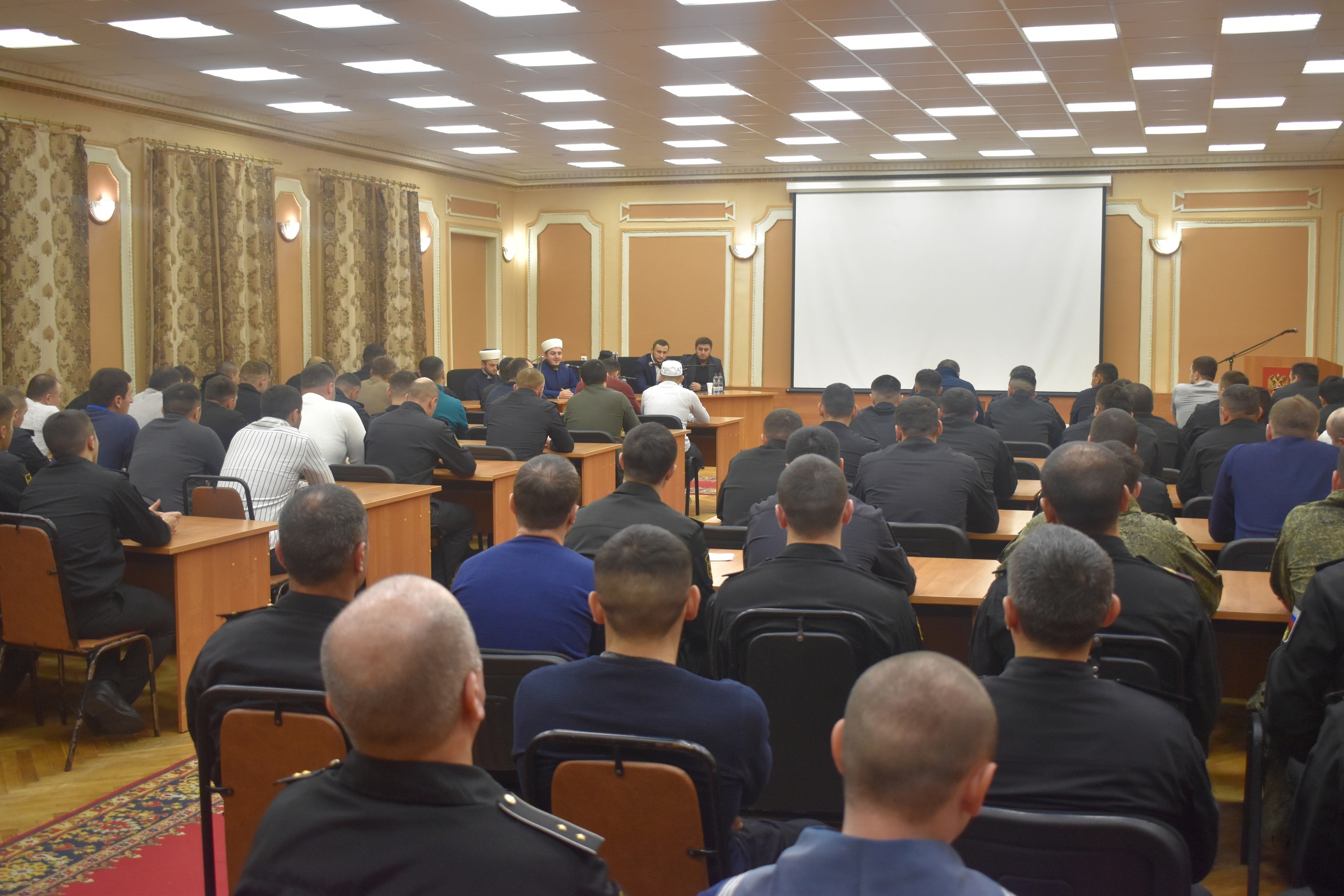 Представители мусульманской общины Мурманской области встретились с военнослужащими Северного флота