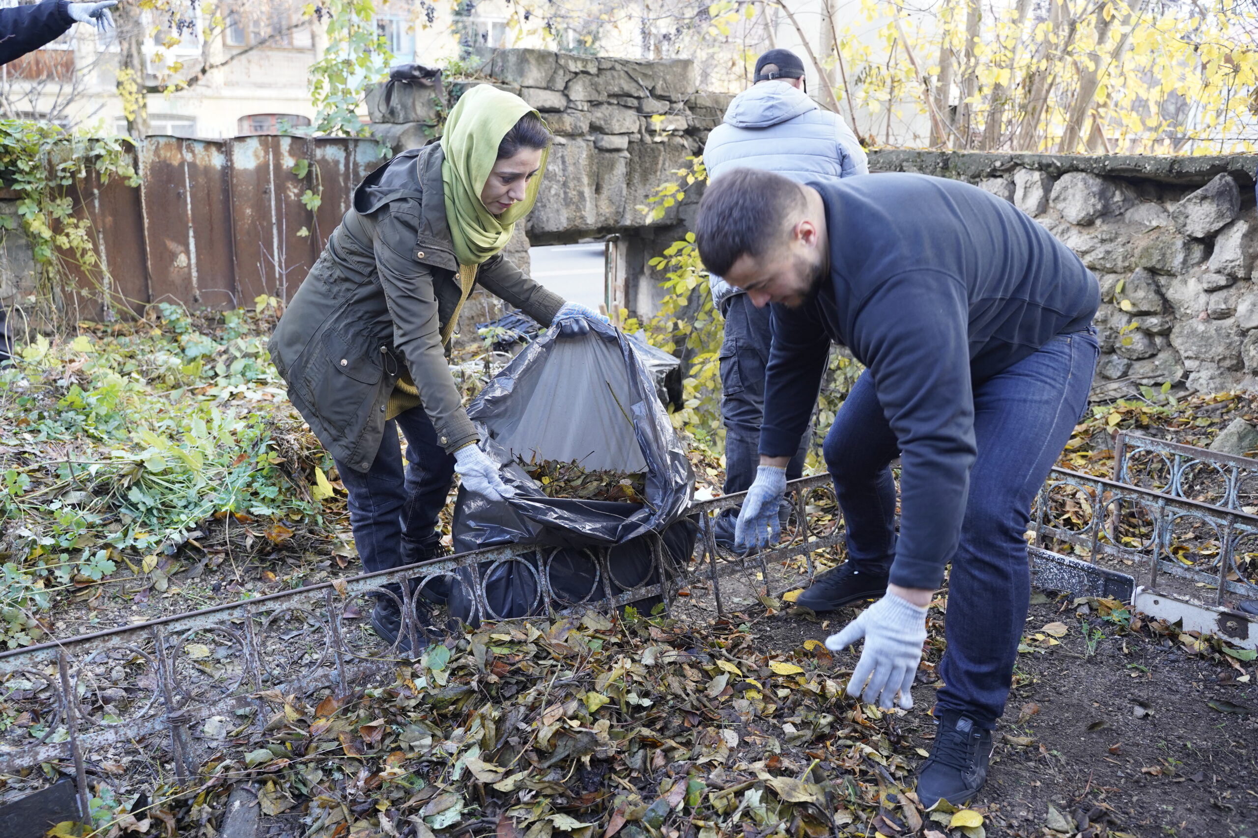 Муфтият Крыма провел субботник на территории Азиза «Салгир-Баба»