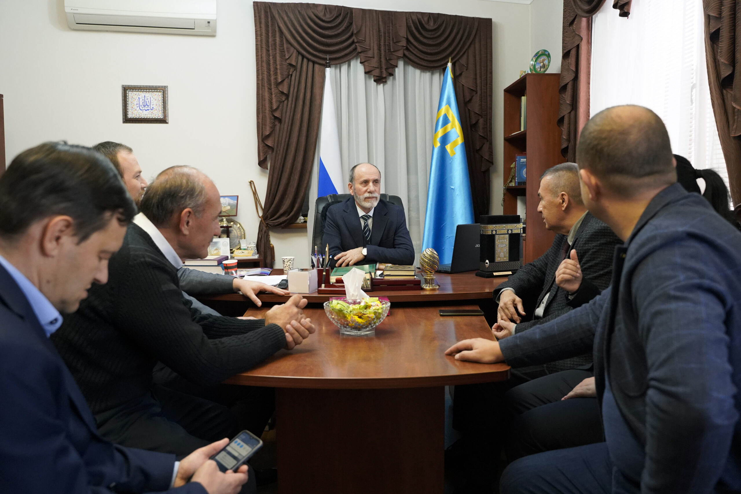 Муфтий Крыма встретился с гостями из Турции, Узбекистана и Херсонской области