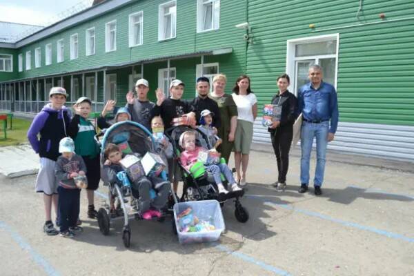 Каждый ребенок должен чувствовать себя счастливым, окруженным любовью и заботой