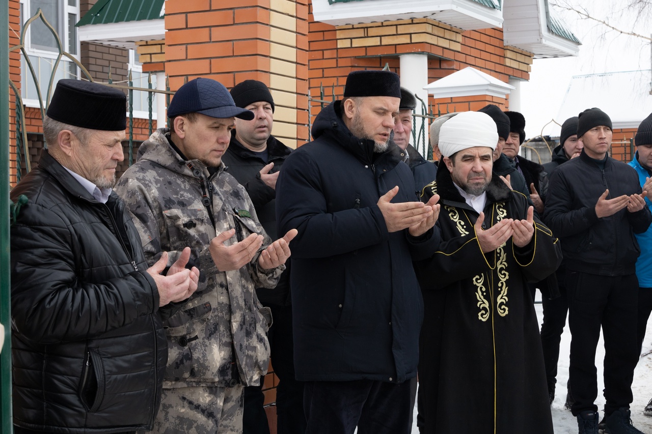 Чувашия село урмаево. С Урмаево жители села. Жители села. Братское село ЧР. Мусульмане Чувашии.