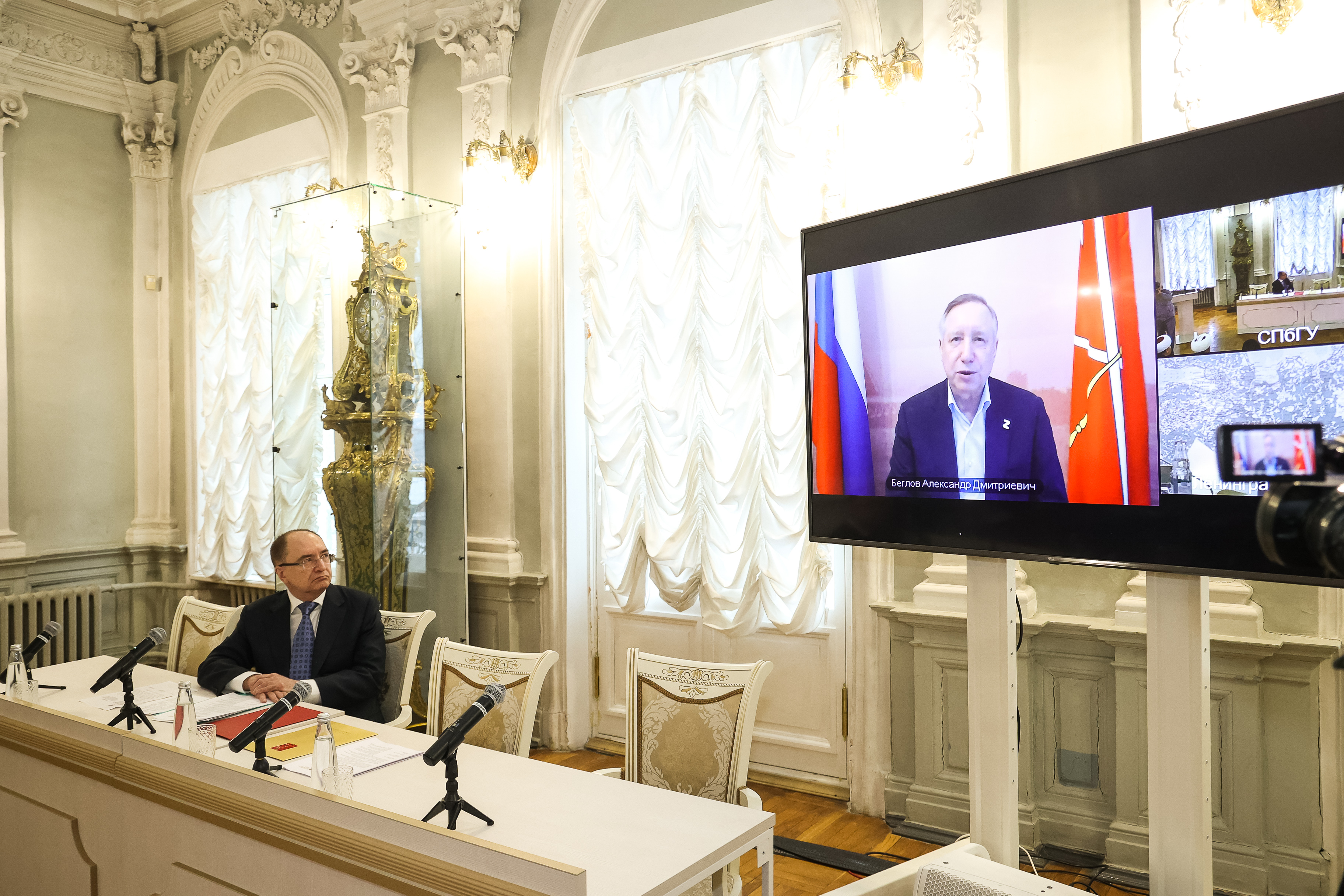 Первый ректор санкт петербургского университета. Ректор СПБГУ Кропачев. Кабинет ректора СПБГУ.