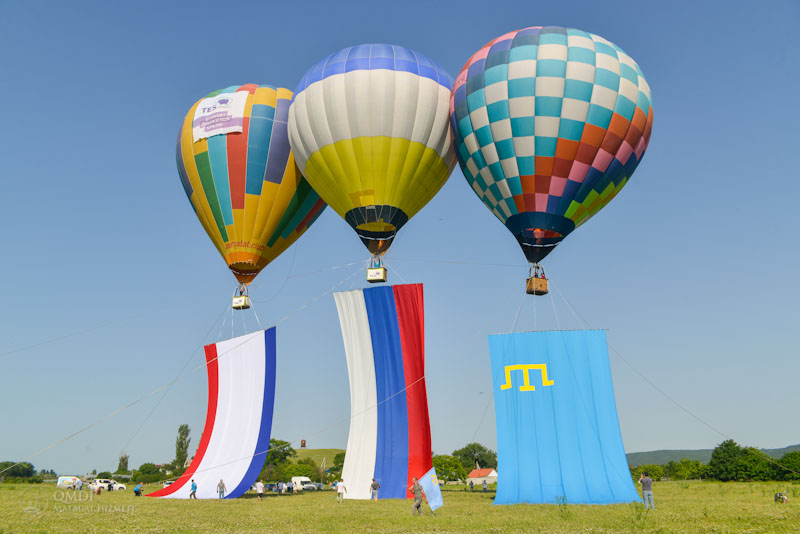 Муфтият Крыма принял участие в праздновании Дня крымскотатарского флага